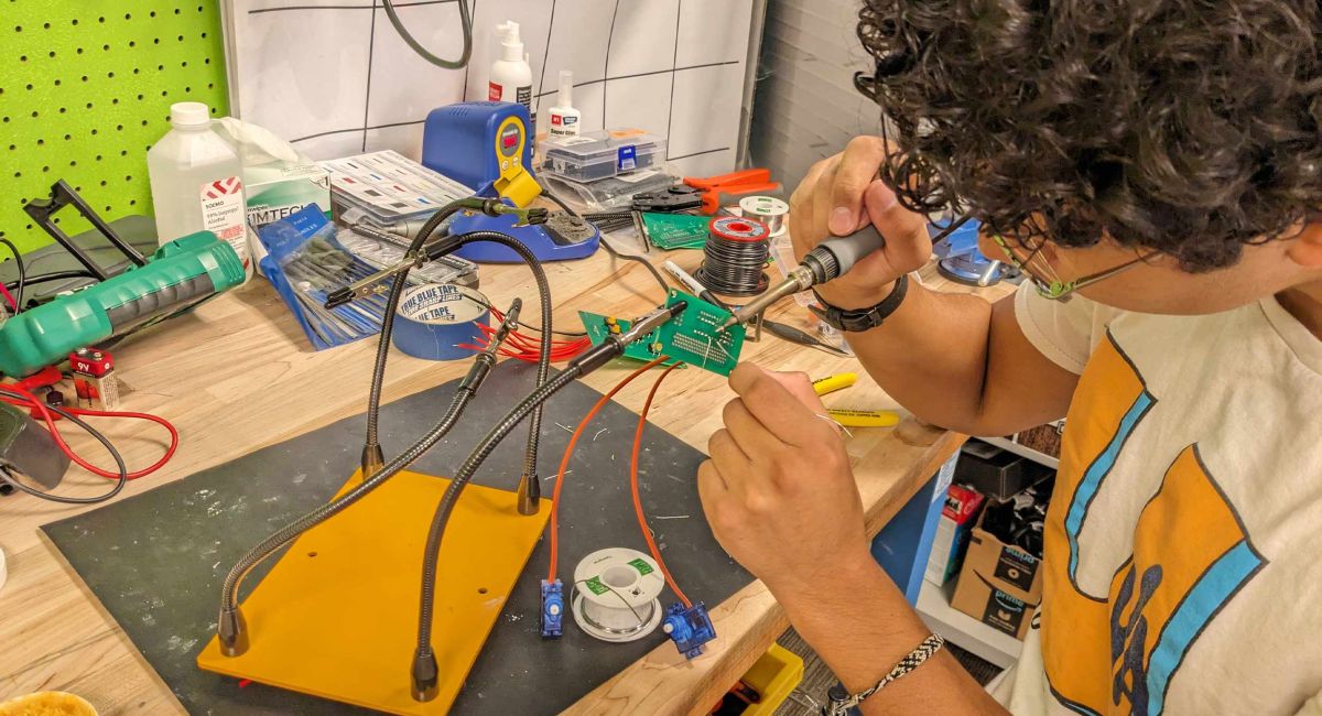 student soldering robot